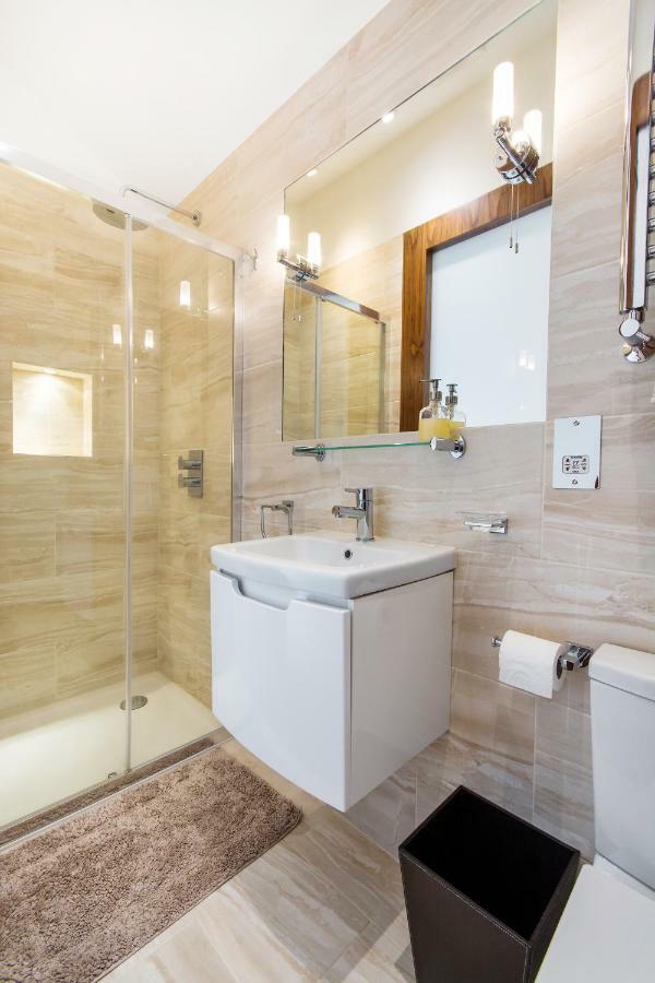 Charming Flat Battersea Apartment
